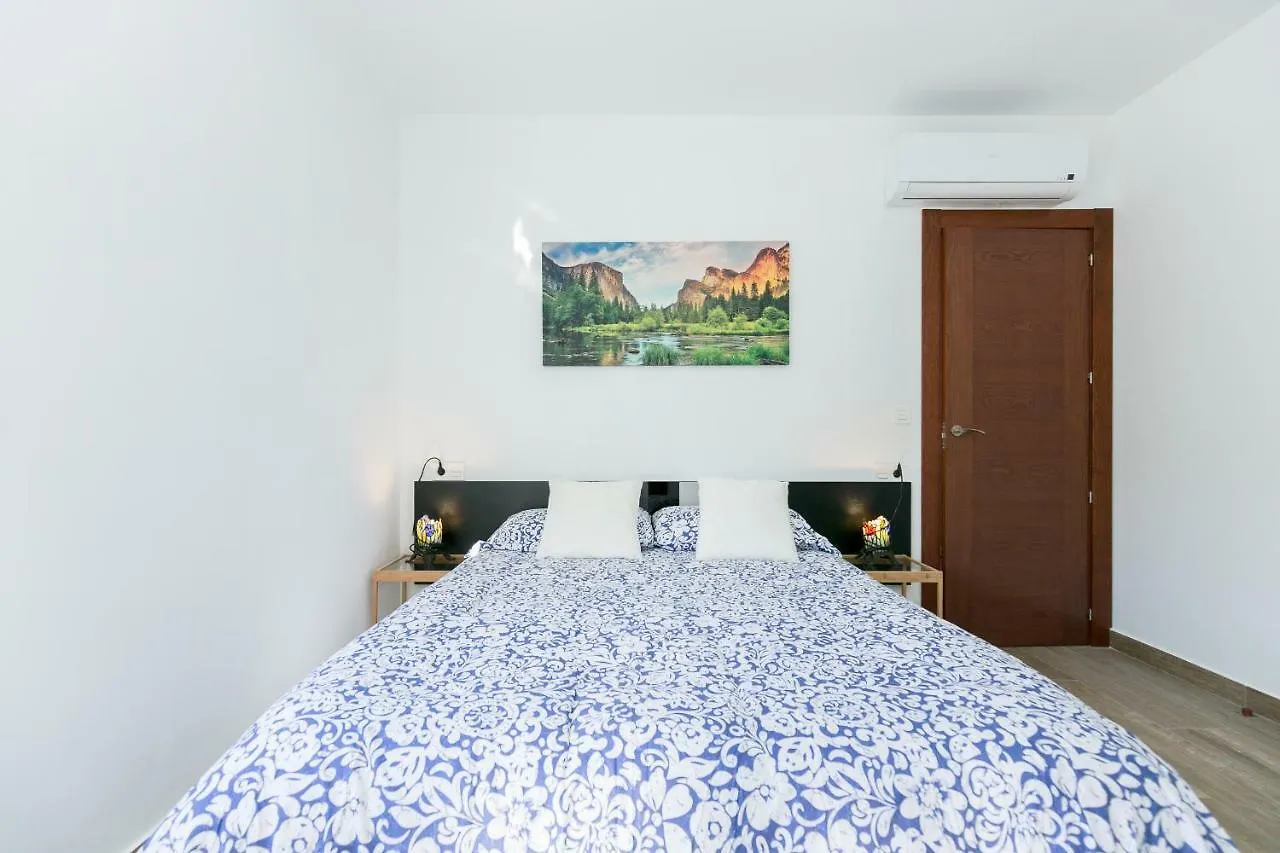 Country house Casa Macetero En Granada Guest House