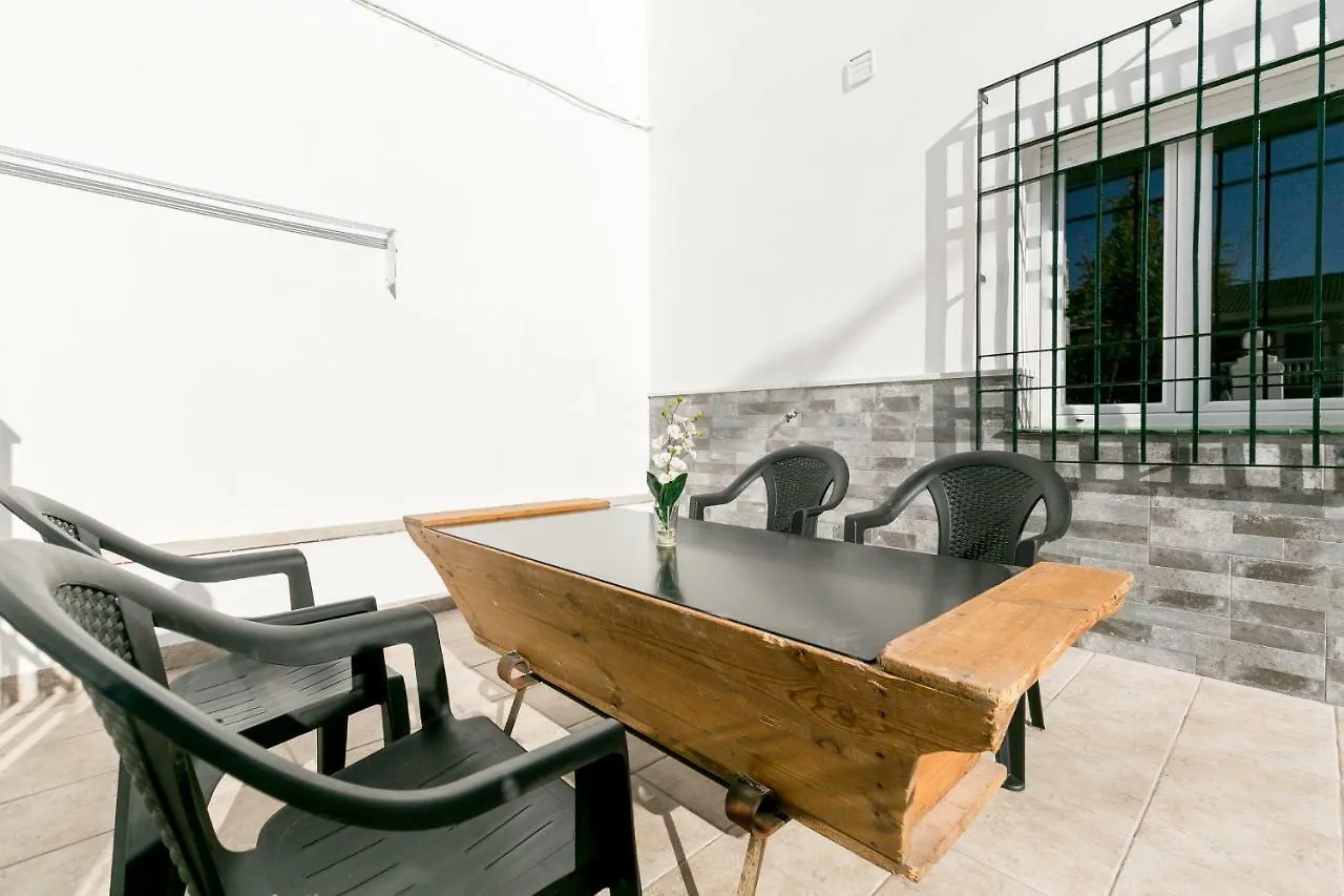 Country house Casa Macetero En Granada Guest House